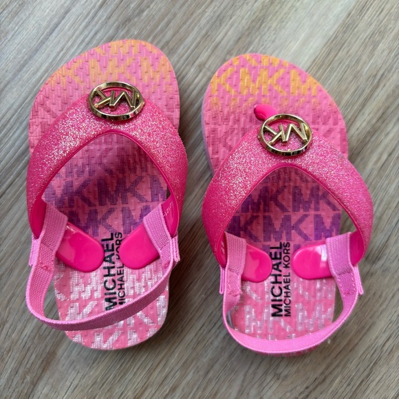 Michael Kors Baby Girl Flip Flop Thong Sandal Pink Orange Gold Size 5 NWT - Picture 5 of 8
